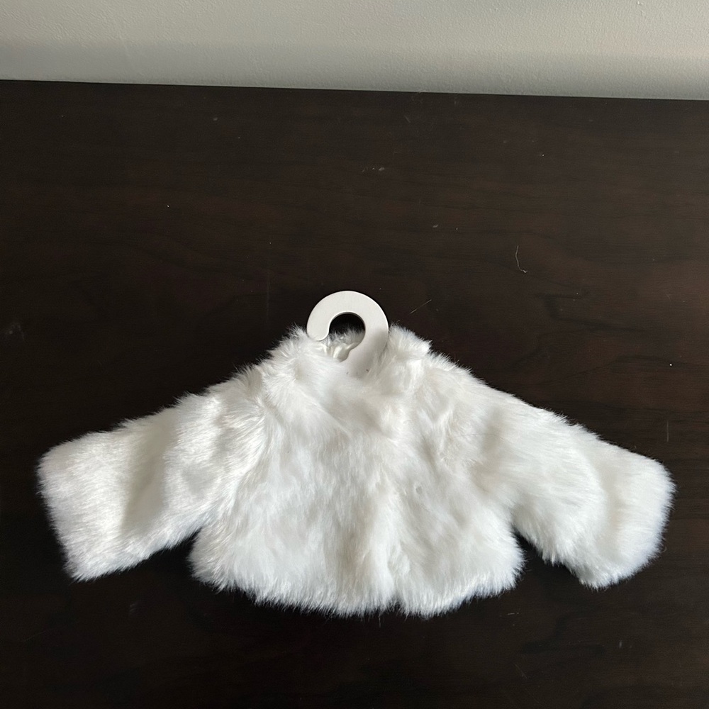 American girl doll holiday 2022 faux fur jacket